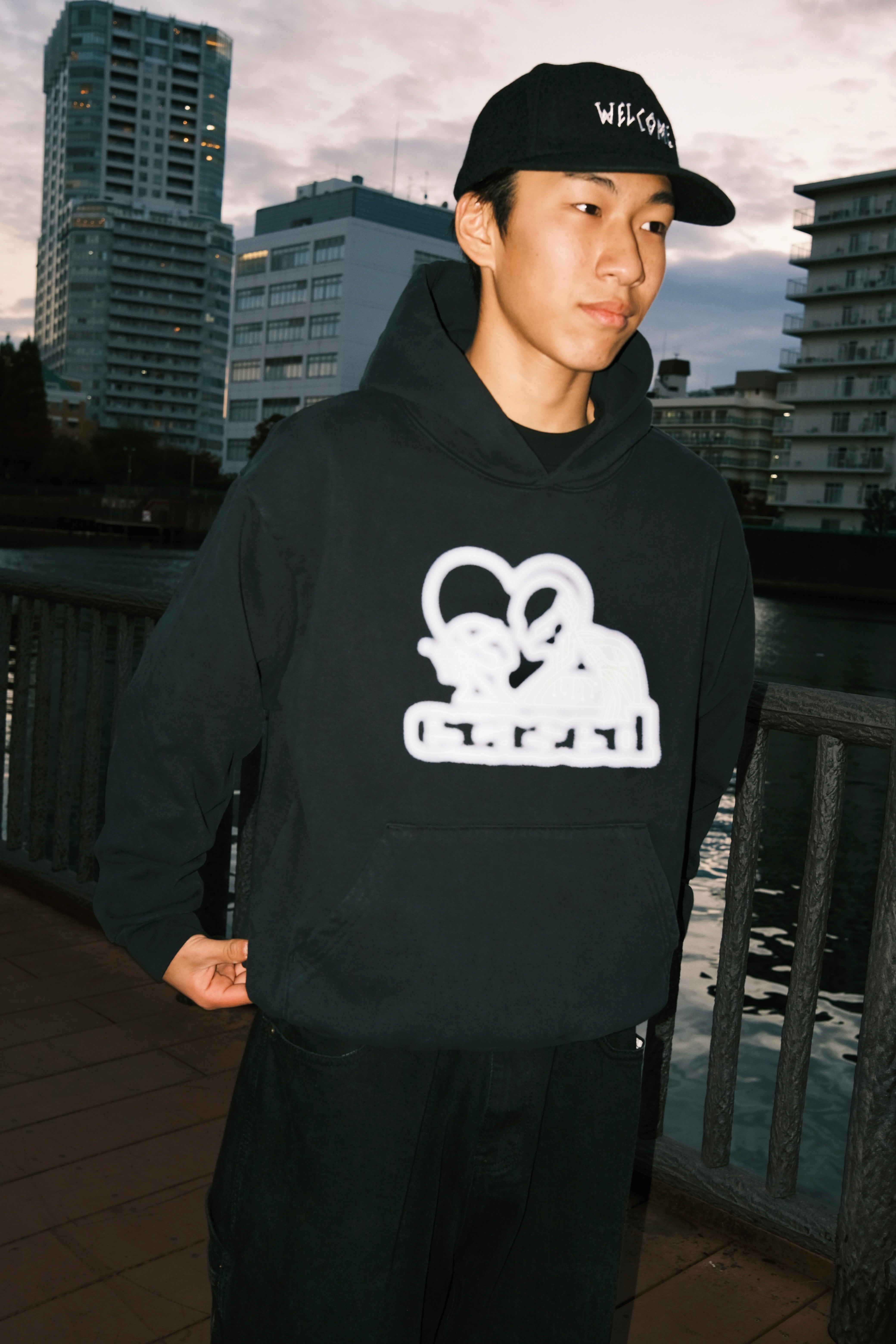 Bonds Pullover